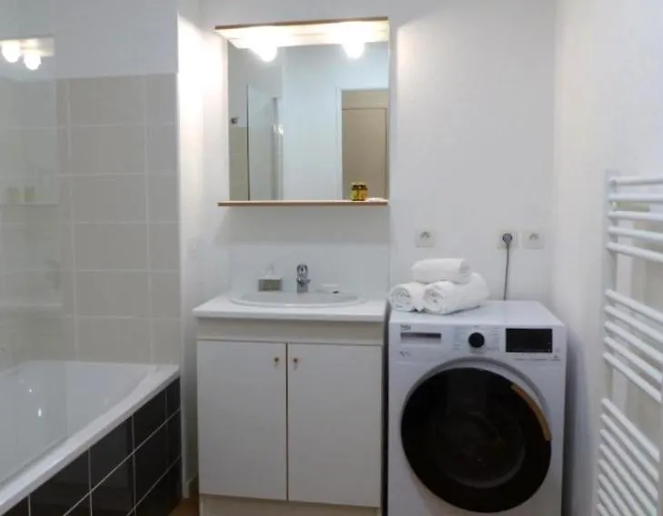 Ty Bihan - T2 - Wifi - Parking - Terrasse Séné 0*,  Γαλλία